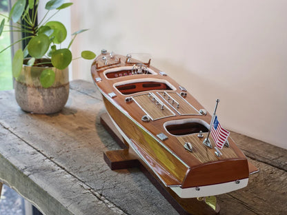 Triple Cockpit USA Boat Model by Authentic Models